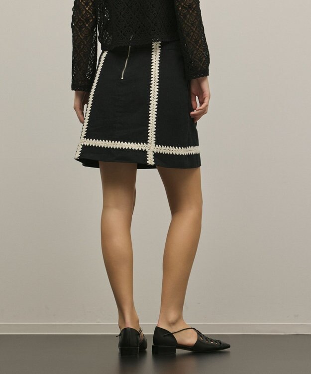 GRACE CONTINENTAL ラインembミニスカート ブラック