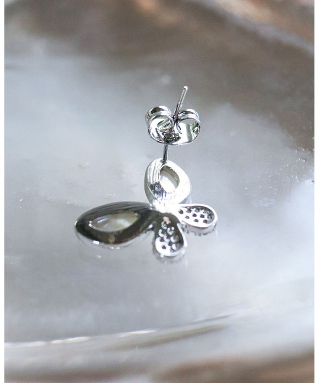 Tiaclasse 【安田美沙子さん着用・金属アレルギー対応】バタフライモチーフピアス シルバーピアス