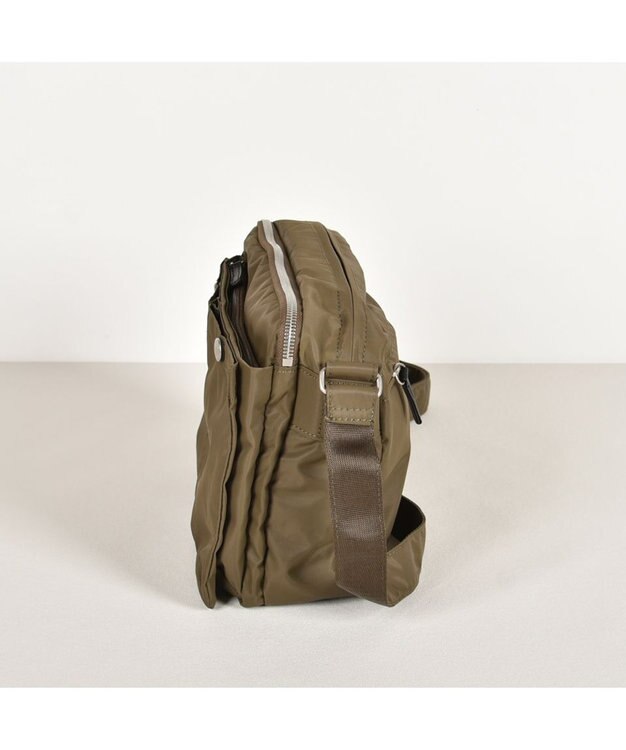 Y'SACCS ダブルホックポケットショルダー カーキ