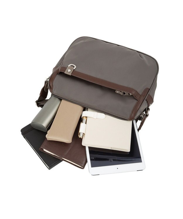 ACE BAGS & LUGGAGE PROGRES アベス ショルダーバッグ 横型 20181 プログレ ブラウン