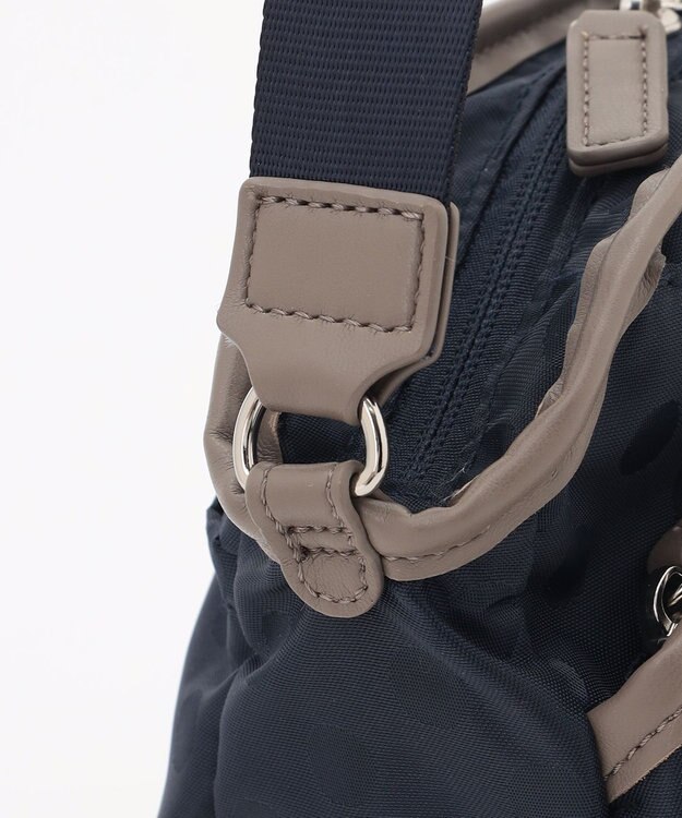 Y'SACCS ドットジャガードポシェット ネイビー