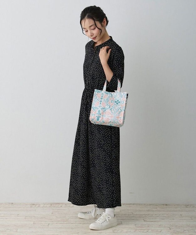 ROOTOTE 1025【ラミネート加工 正方形型】EU.スクエア.ラミネート-R 01：フローラル