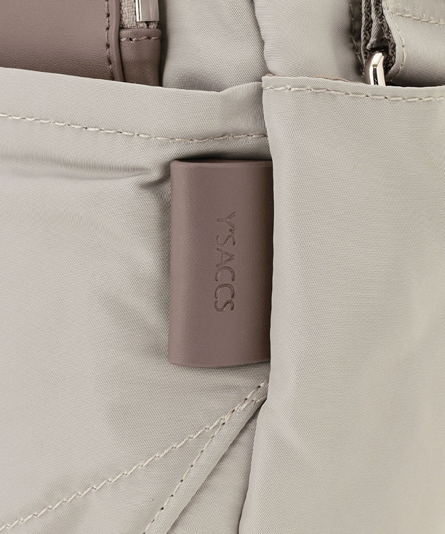 Y'SACCS ポリエステルツイル ショルダーバッグ グレージュ