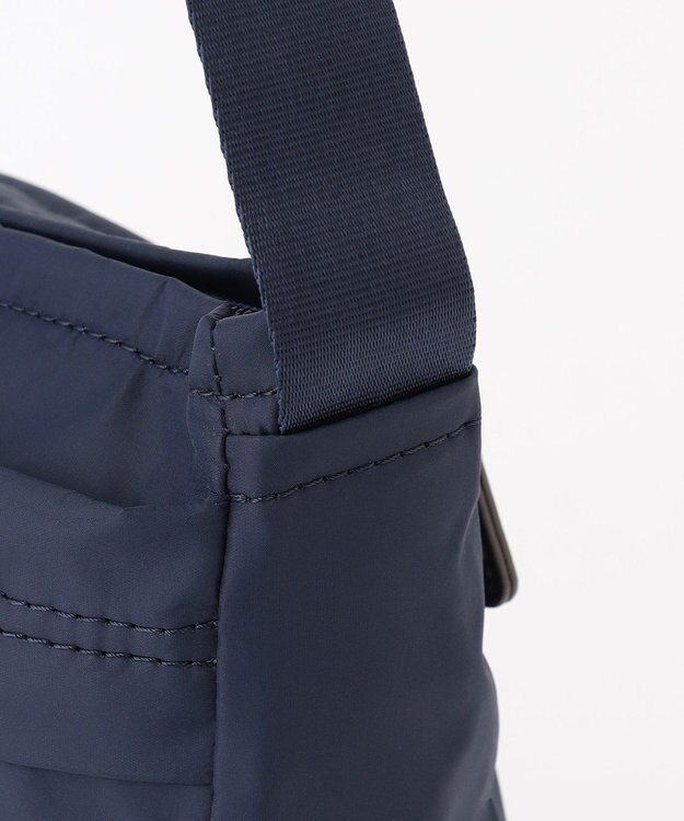 Y'SACCS ナイロンタフタショルダーバッグ　ミディアム ネイビー系その他