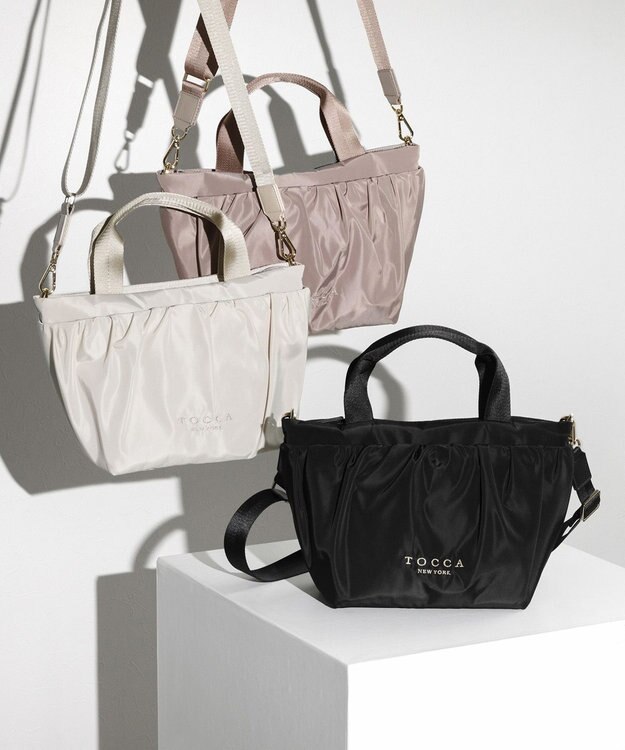 TOCCA TWISTY FORM BAG トートバッグ【WEB＆一部店舗限定】 ブラック系