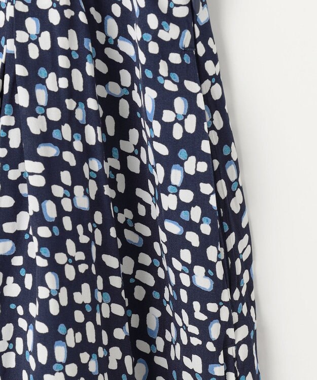 自由区 【カタログ掲載・セットアップ対応・洗える】ジオメトリックフラワードットプリント スカート ネイビー系