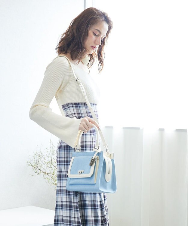 style code 【MERCURYDUO/マーキュリーデュオ】デニムコンビ　フラップハンドバッグ サックス