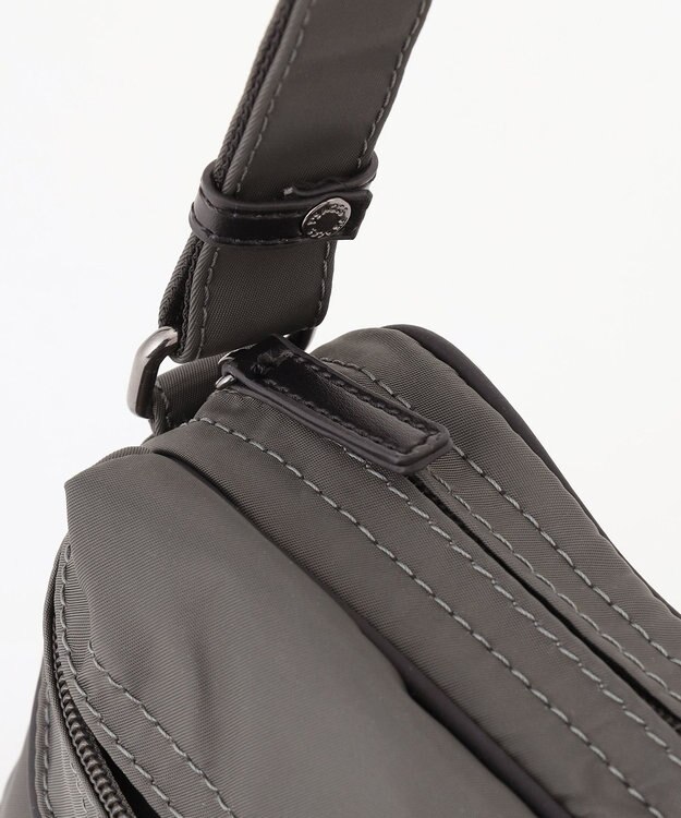 Y'SACCS 【Y’SACCS vous et】ナイロン×ポリウレタン ポシェット ダークグレー