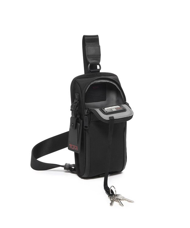 TUMI メンズ TUMI Alpha コンパクト・スリング ブラック