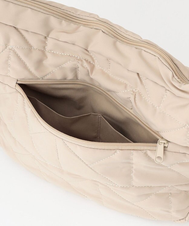 LA BAGAGERIE 【maison vert】 【超軽量！】キルティングショルダーバッグ ベージュ