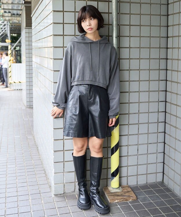 WEGO ピグメントショートグラフィックプルパーカー スミクロ