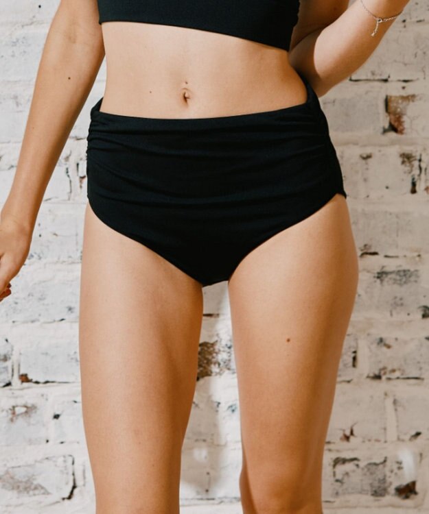 San-ai Resort（三愛水着楽園） 【インポートファブリック】　ショーツ　上下別売り　M・L　【Reir（レイール）】 ブラック