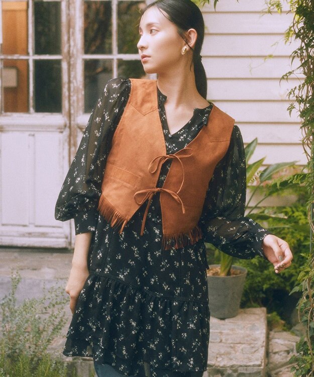 earth music&ecology フラワー楊柳ティアードミニワンピース Black