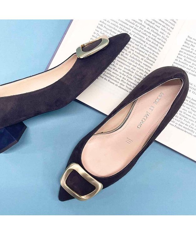 MODE ET JACOMO <MODE ET JACOMO>ポインテッドトゥバックルパンプス ダークブラウンスエード