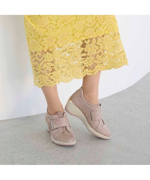 Riz raffinee <Riz raffinee>ヒールアップベルトスニーカー ベージュメタリック