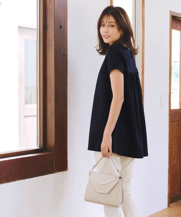 Tiaclasse 【UVカット・吸水速乾】 “きれい見え” バックフレアチュニック ネイビー