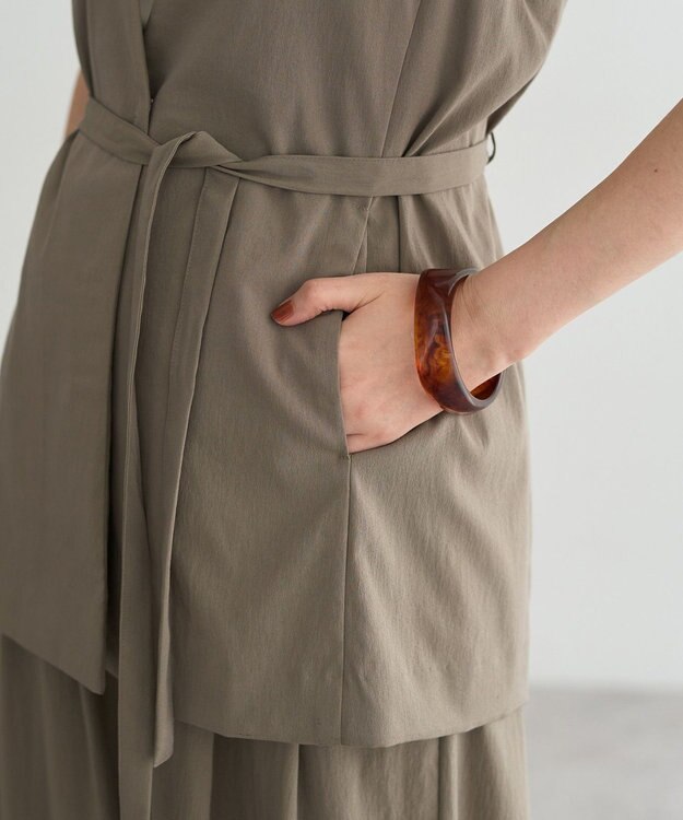 YECCA VECCA ドライタッチウエストベルトジレ Dark Beige