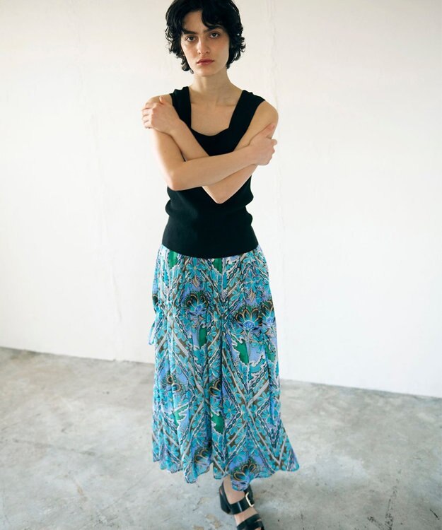 GRACE CONTINENTAL シフォンプリントギャザースカート ブルー