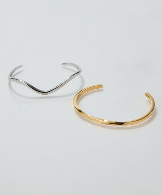 Phoebe 【金属アレルギー対応】ウェーブラインメタルバングル/サージカルステンレス シルバー