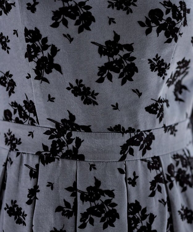 Tiaclasse 【安田美沙子さん着用・洗える】フラワーフロッキーワンピース チャコール