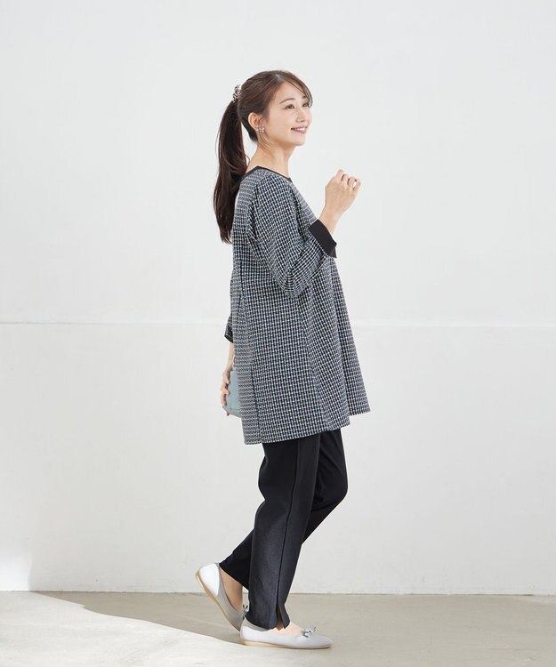 Tiaclasse 【ストレッチジョーゼット】スリットテーパードパンツ ブラック