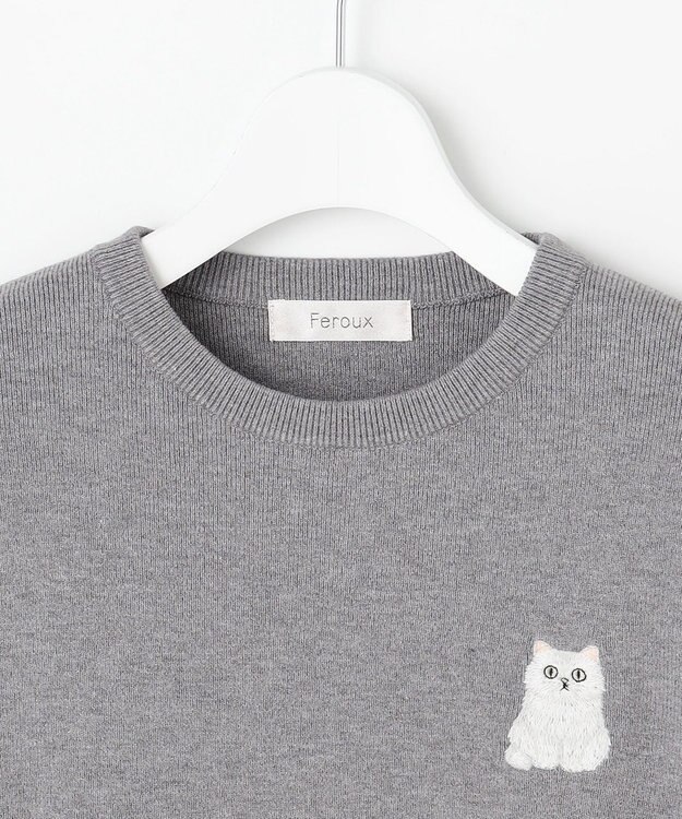 Feroux 【猫カフェMOCHAコラボ】しらたまくん刺繍 ニット グレー系