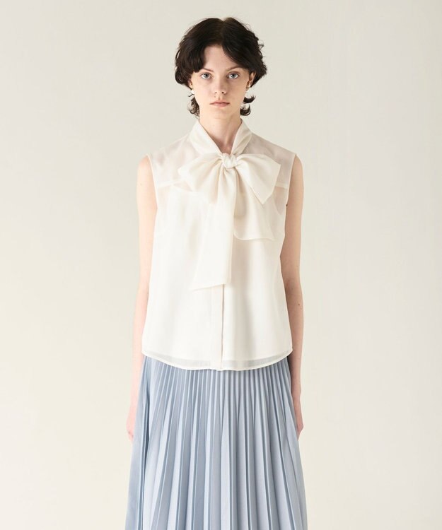 GRACE CONTINENTAL チンツボウタイノースリーブブラウス ホワイト