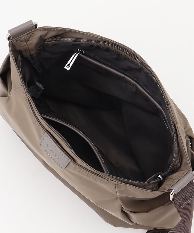 Y'SACCS 【ナイロンタフタ】トラベルショルダー mini ベージュ系その他