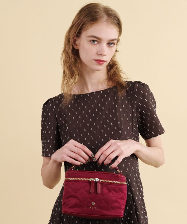 TOCCA CHECKER CLOVER VANITY ヴァニティバッグ レッド系