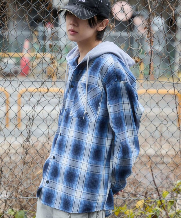 WEGO 【ユニセックス着用ITEM/MLサイズ展開】オンブレチェックフードシャツ（LS） ブルーチェック1