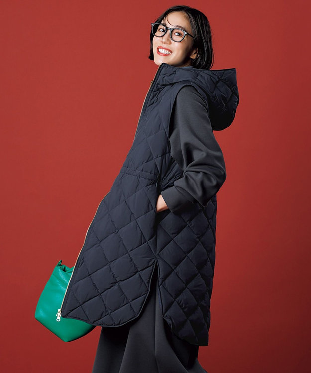 UNFILO 【TAION×UNFILO 】フード付きジレ チャコール