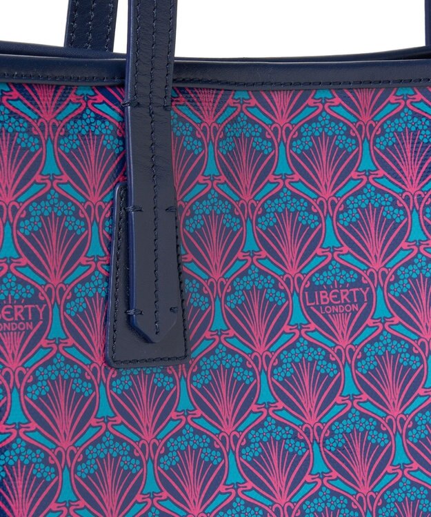 LIBERTY. スモール マールボロ トートバッグ アイフィス ネイビー