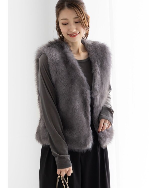 Te chichi ショートファーベスト グレー