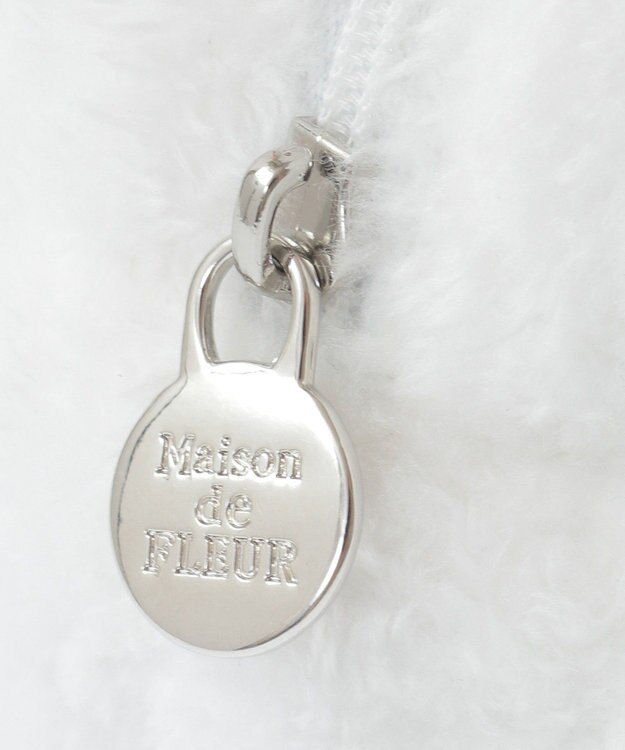 Maison de FLEUR アザラシフェイスポーチ White