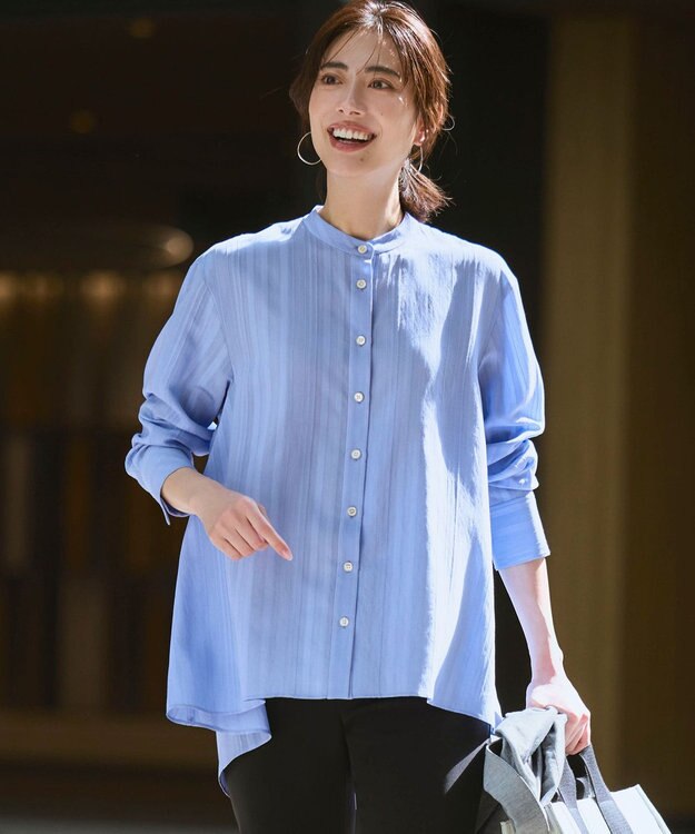 23区 ドビーストライプ バックタック フレアブラウス スカイブルー系