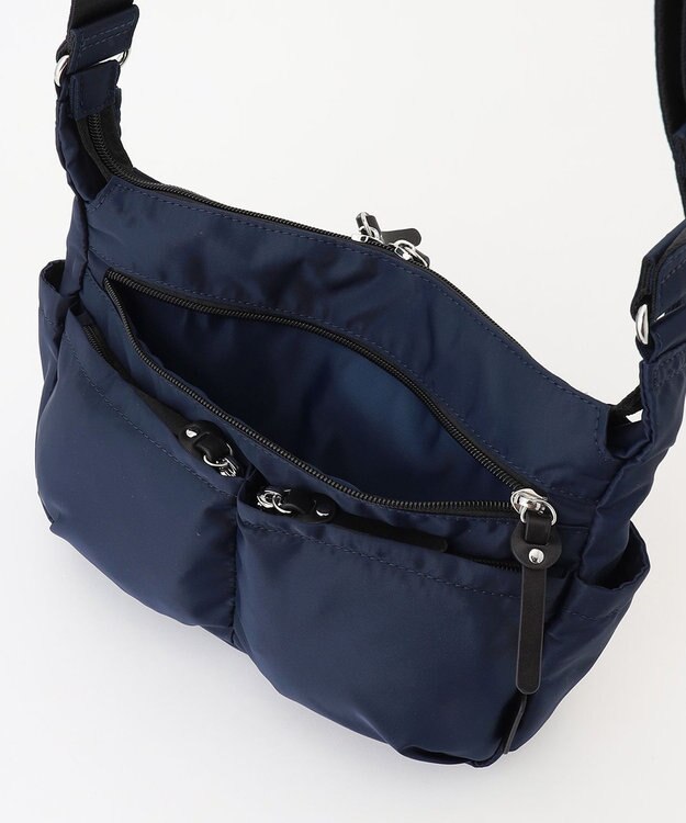 Y'SACCS トリプルポケットベーシックショルダー ネイビー