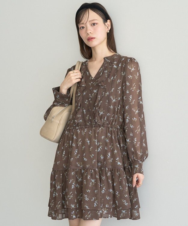 earth music&ecology フラワー楊柳ティアードミニワンピース Brown