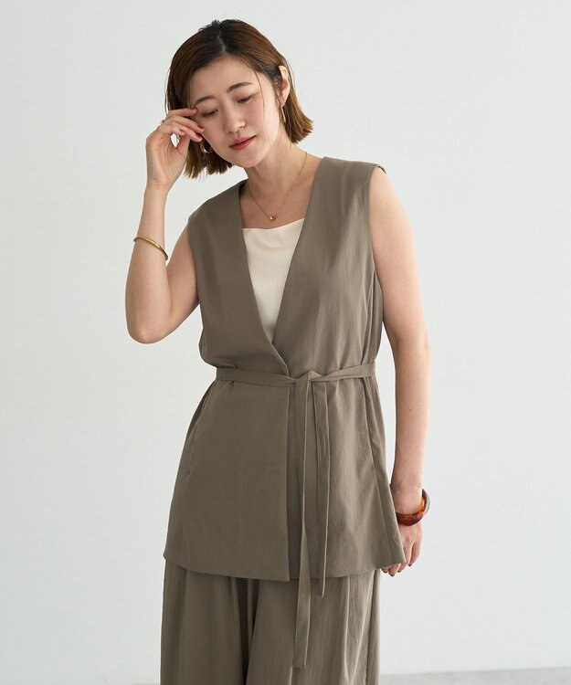 YECCA VECCA ドライタッチウエストベルトジレ Dark Beige