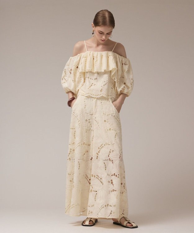 GRACE CONTINENTAL カットワークバギーパンツ キナリ