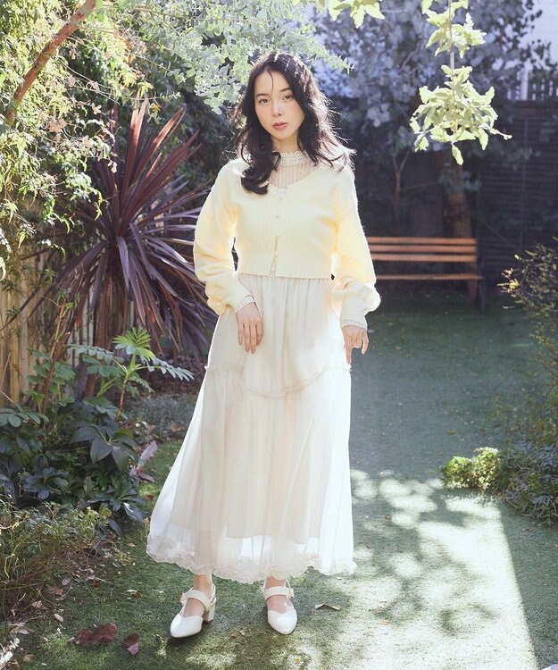 earth music&ecology パールボタンショートニットカーディガン Yellow