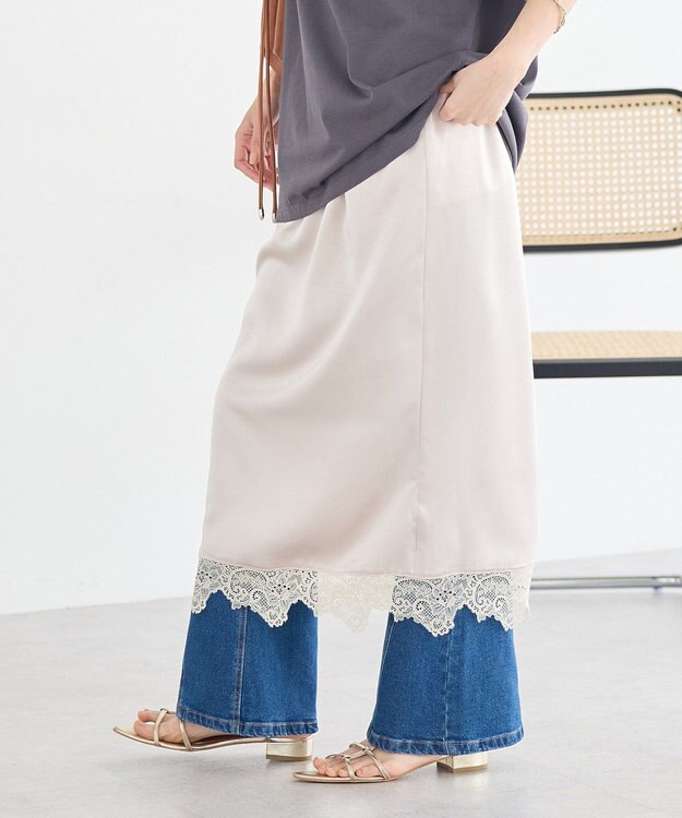 earth music&ecology サテンレーススカート Ecru