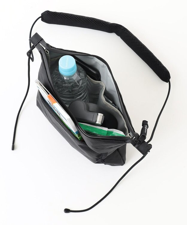 JOSEPH ABBOUD MOUNTAIN 【軽量/ECO撥水/サスティナブル素材/サコッシュが取り外せる】リサイクルリップストップ バックパック 33L ブラック系