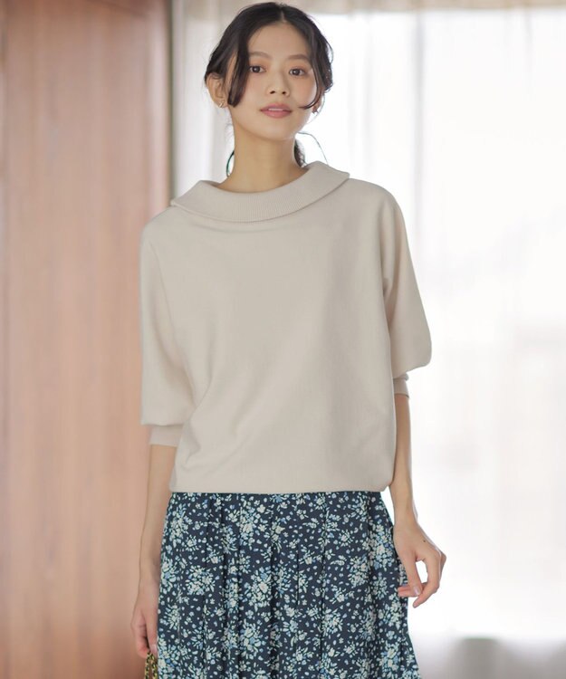 組曲 L 【加藤ローサさん着用・新色追加・前後着用可】スムースストレッチロールネック ニット ピンクベージュ系