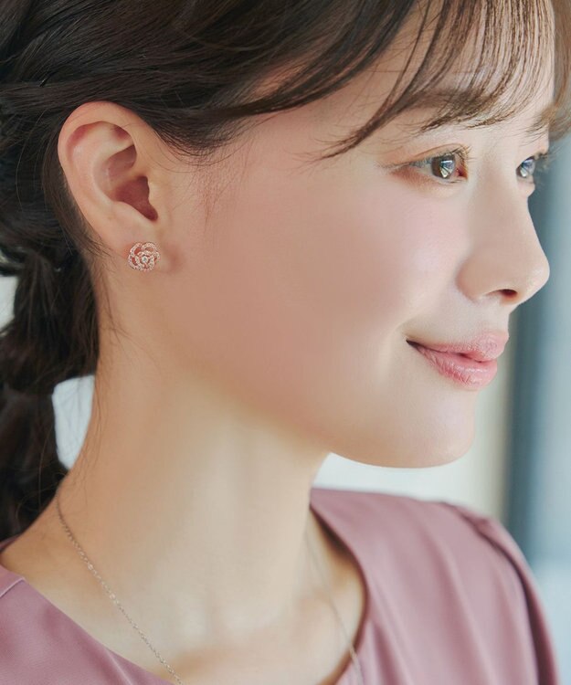 Tiaclasse 【金属アレルギー対応】カメリアモチーフピアス・イヤリング ピンクゴールドピアス
