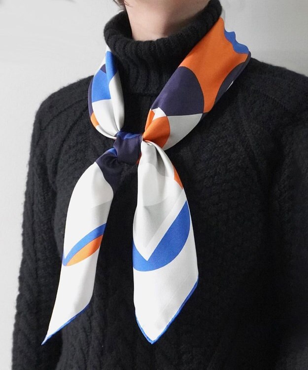 Marca ＜秋の新色！＞ 【the PORT by marca】LIGHT 大判 シルクツイル スカーフ ORANGE