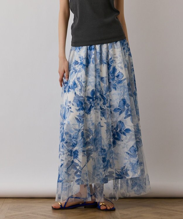 GRACE CONTINENTAL シャドーフラワープリントスカート ブルー