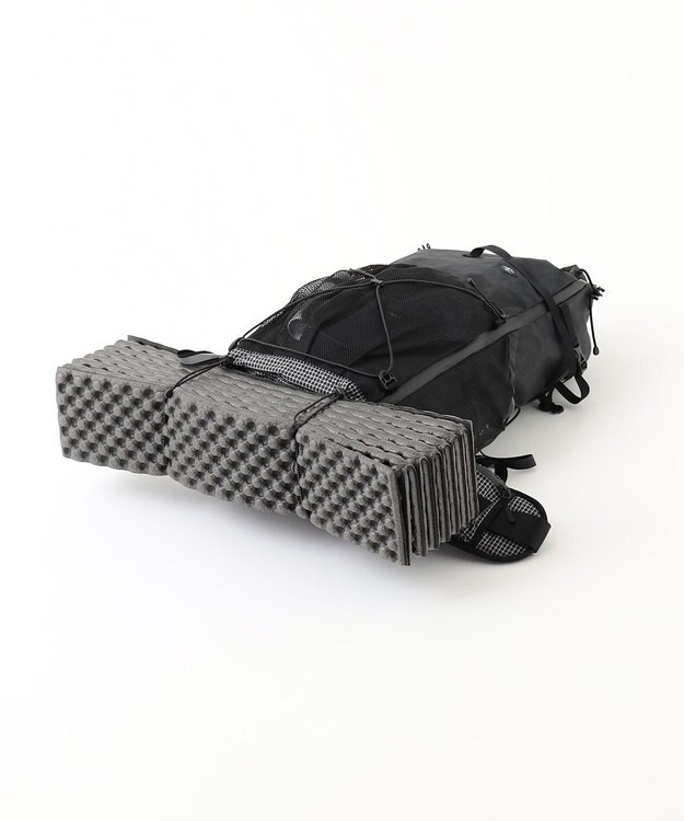 JOSEPH ABBOUD MOUNTAIN 【軽量/ECO撥水/サスティナブル素材/サコッシュが取り外せる】リサイクルリップストップ バックパック 33L ブラック系