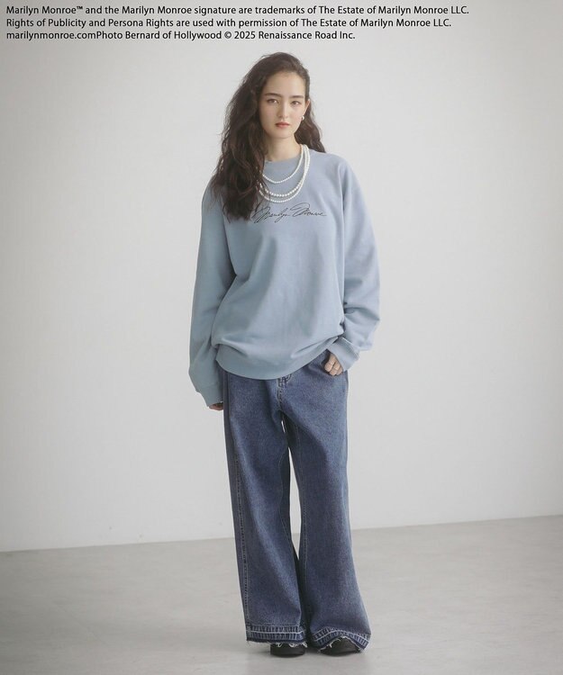 Green Parks ■Ｍａｒｉｌｙｎ　Ｍｏｎｒｏｅ　３ポーズｐｔスウェット Blue