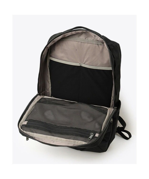 Columbia スターレンジスクエアバックパックM Black