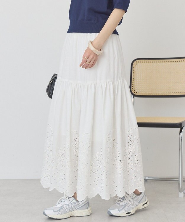 AMERICAN HOLIC アイレット刺繍ティアードスカート Off White
